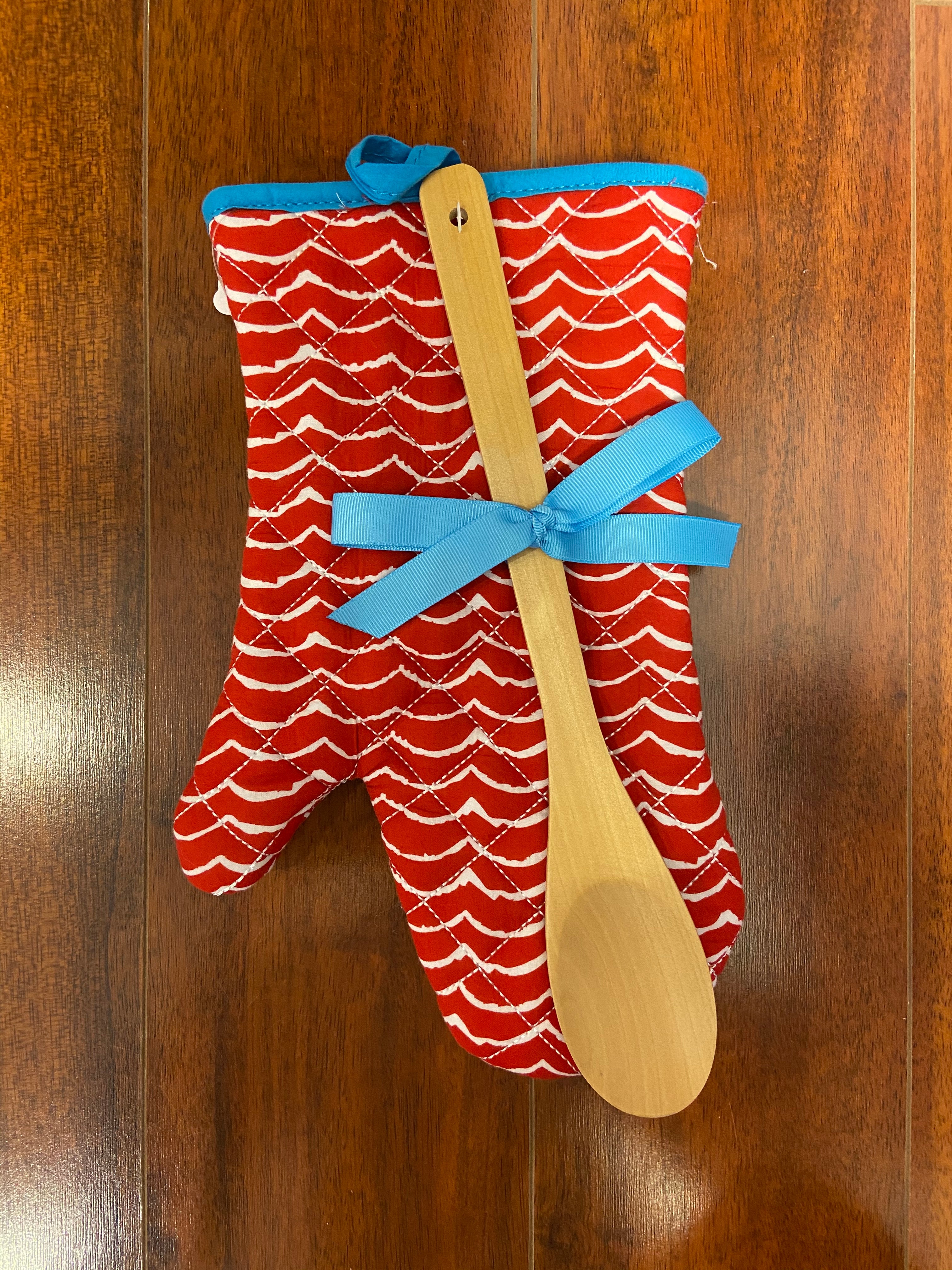 Mothers Day Gifts for Mom Christmas Gift Women Birthday Gift  Cute Bear Wooden Cooking Spoons Set Bamboo Kitchen Cooking Utensils Set  with Apron Oven Mitt Potholder Set: Spoons